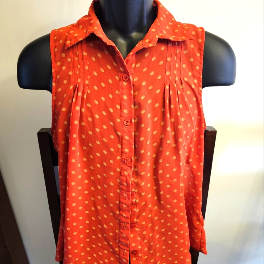 Papaya- red polka dot sleeveless blouse